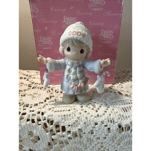 Enesco Precious Moments Figurine "S'Mitten With The Christmas Spirit" 117785